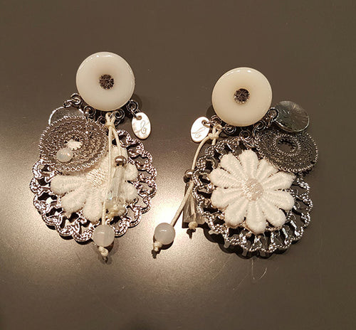 White Flower Fashion Earrings