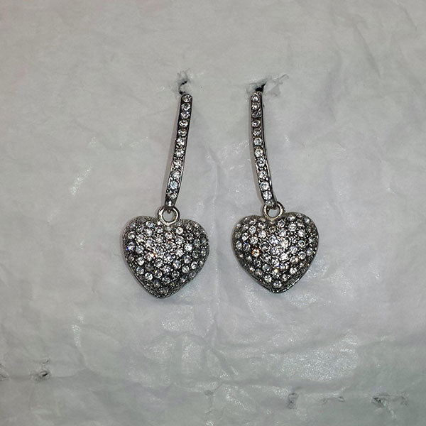 Heart earrings with crystals