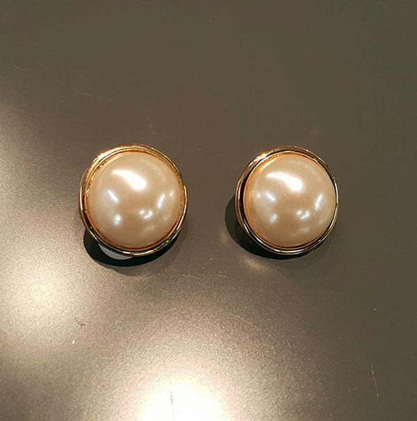 Pearl Clip Earrings w/Rhodium Plating